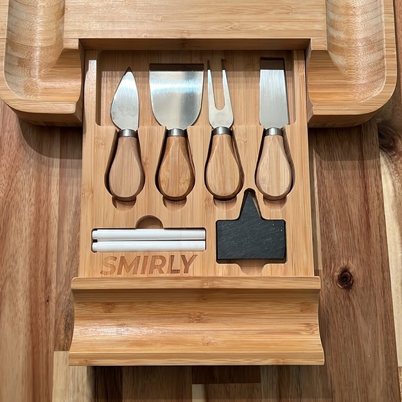 Smirly Charcuterie Board and Knife Set - Picture 9 of 12